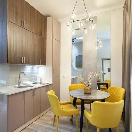 Avangard Franko* Art Leópolis