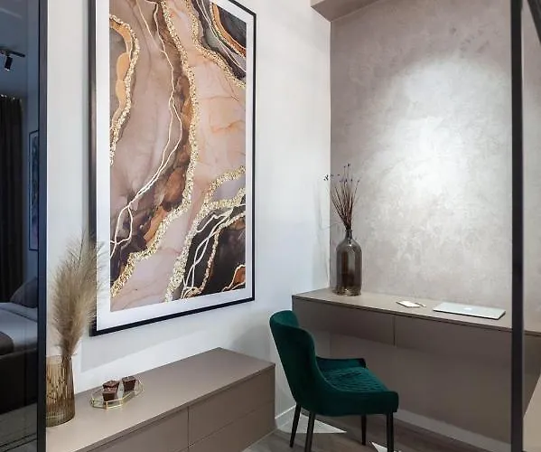 Avangard Franko* Art